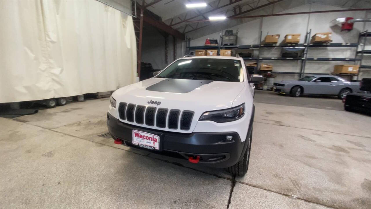 2019 Jeep Cherokee for sale at Victoria Auto Sales in Victoria, MN