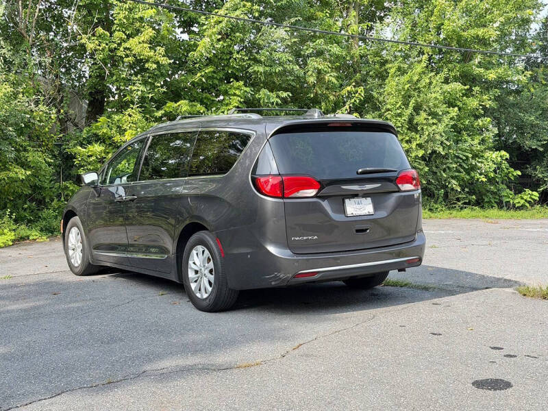2019 Chrysler Pacifica Touring L