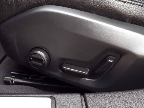 2024 Volvo S60 B5 Plus Dark Theme