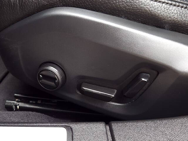 2024 Volvo S60 B5 Plus Dark Theme