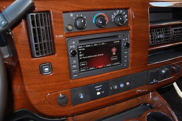 2017 GMC Savana 2500