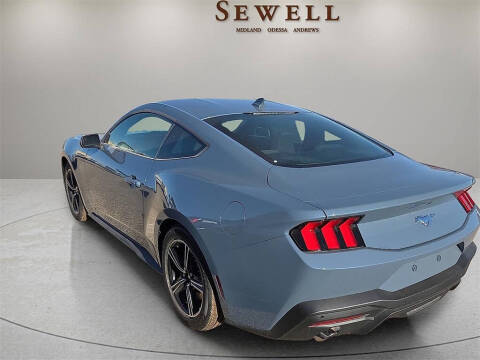 2025 Ford Mustang EcoBoost