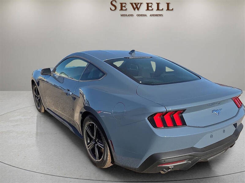 2025 Ford Mustang EcoBoost
