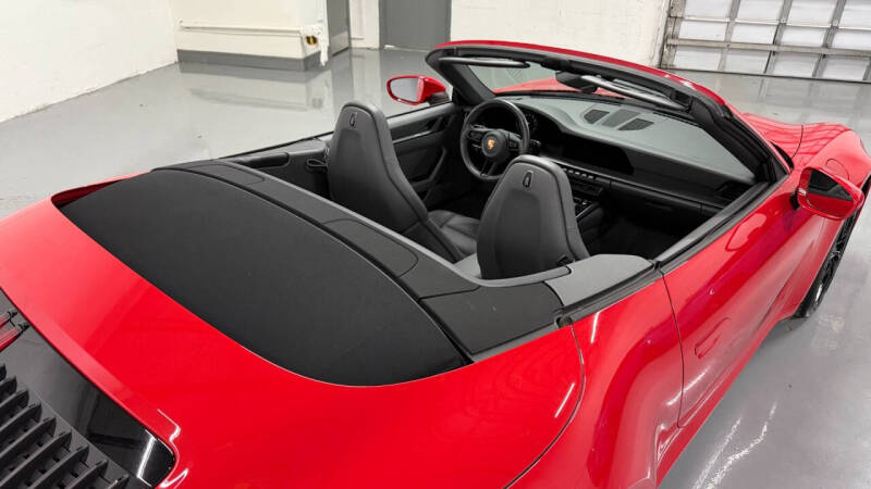 2023 Porsche 911 Carrera