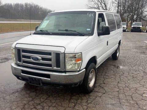 2013 Ford E-Series E-350 SD XLT