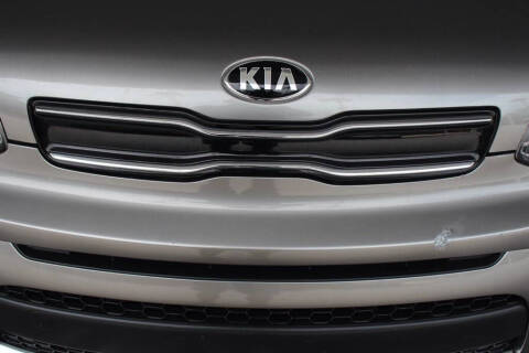 2017 Kia Soul +