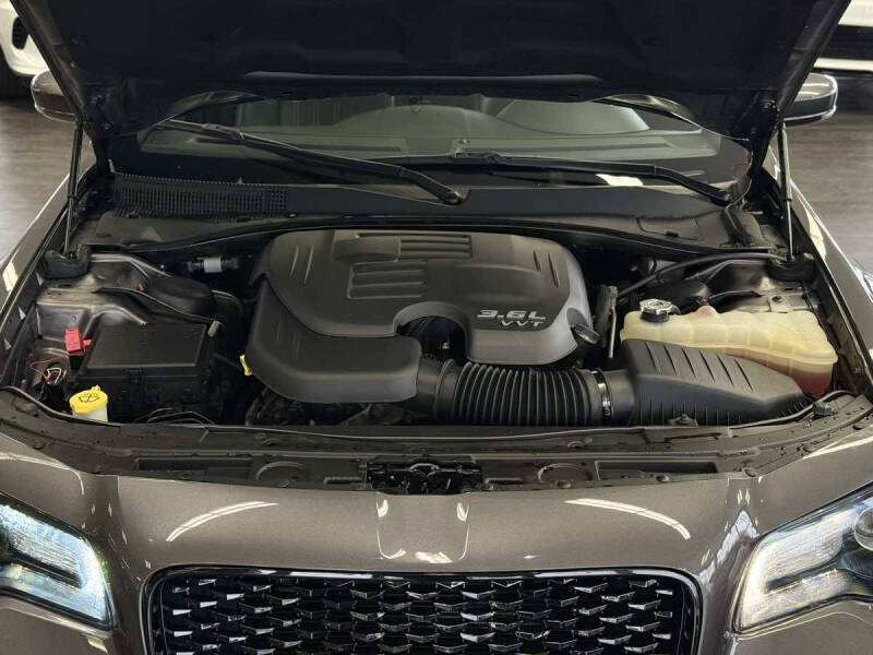 2022 Chrysler 300 S V6
