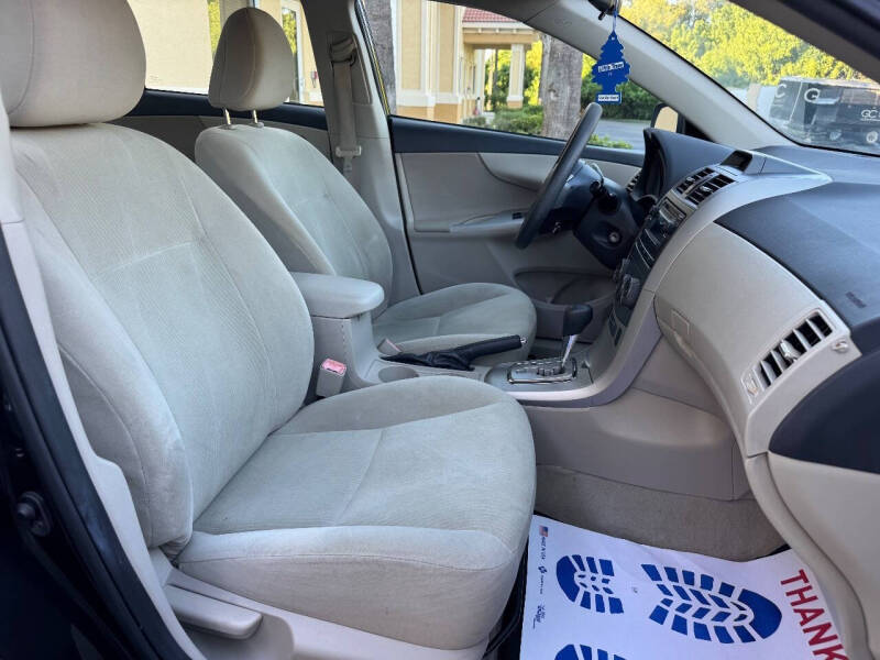 2012 Toyota Corolla LE