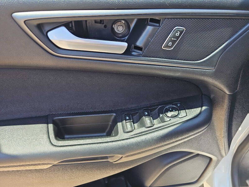2019 Ford Edge SE