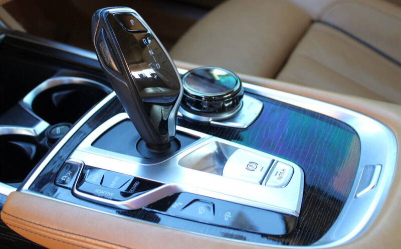 2018 BMW 7 Series 740i