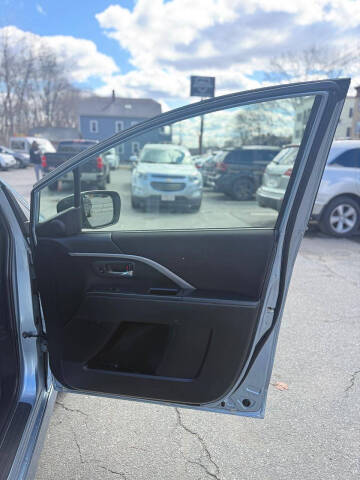 2012 Mazda MAZDA5 Touring
