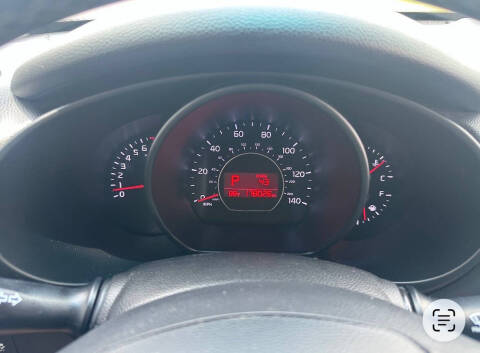 2017 Kia Soul +