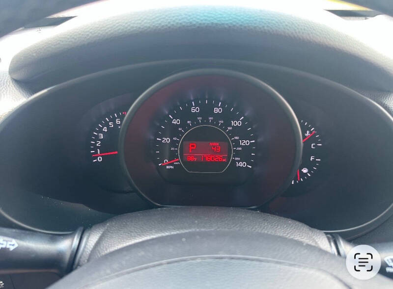 2017 Kia Soul +