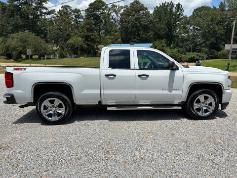 2017 Chevrolet Silverado 1500 Custom