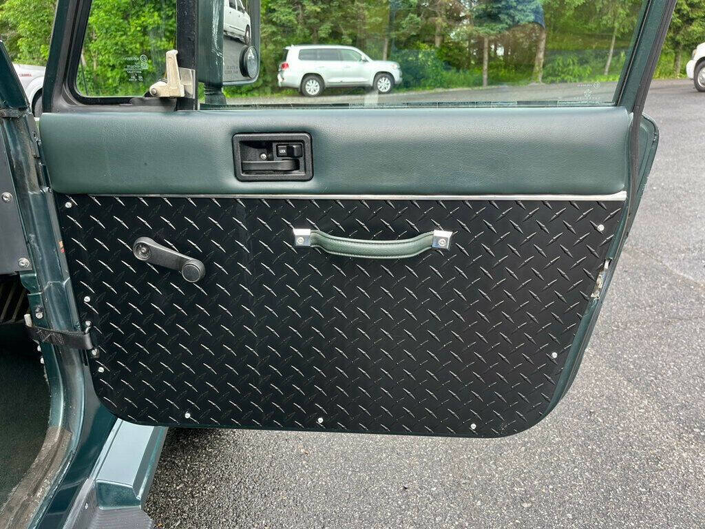 1994 Jeep Wrangler 27