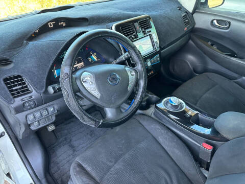2016 Nissan LEAF SV