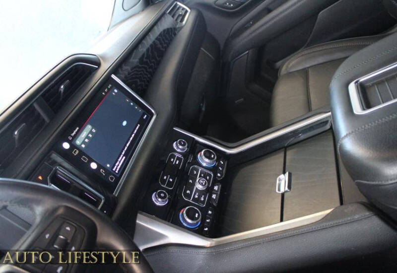 2022 GMC Yukon XL Denali