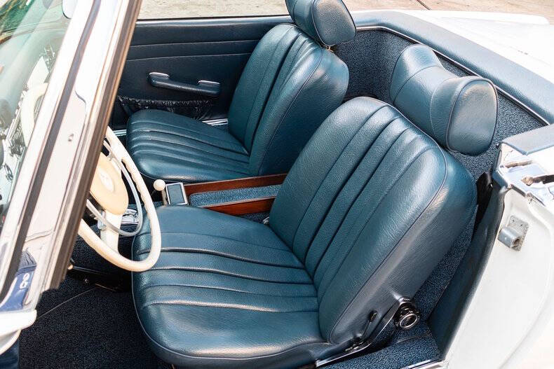 1969 Mercedes-Benz 280-Class