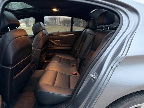 2012 BMW 5 Series 535i