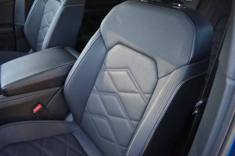 2024 Volkswagen Atlas Cross Sport SE