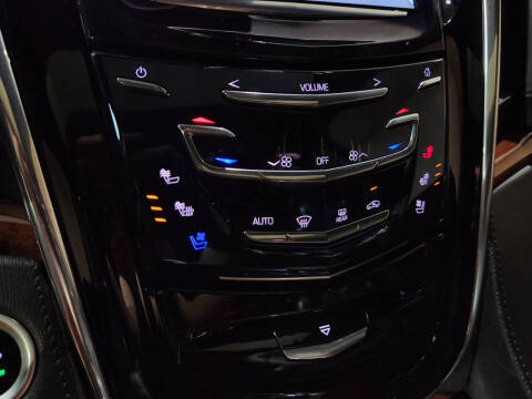 2015 Cadillac Escalade Luxury