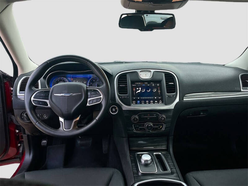 2020 Chrysler 300 Touring