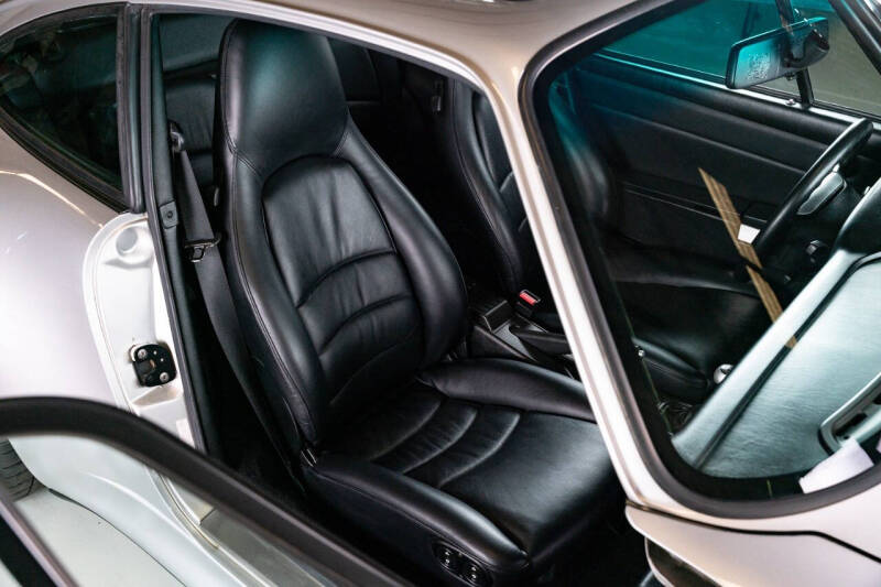 1997 Porsche 911 Carrera 4S