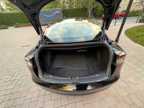 2020 Tesla Model 3 Standard Range Plus
