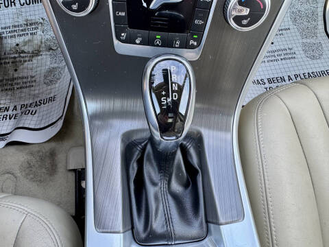 2015 Volvo XC60 T5 Drive-E Platinum