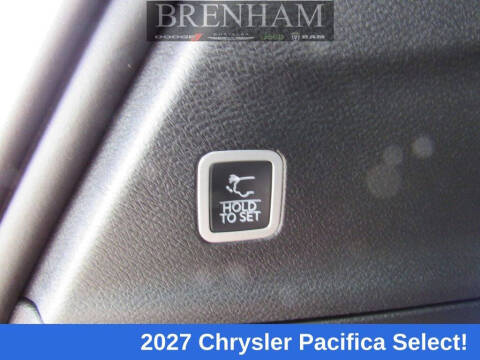 2027 Chrysler Pacifica Select
