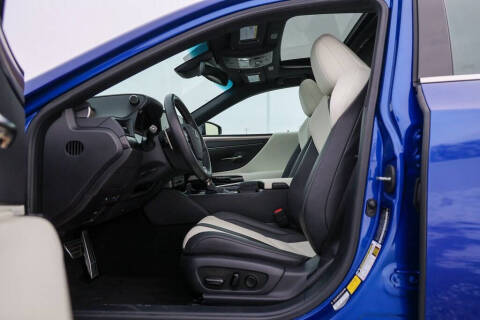 2022 Lexus ES 300h F SPORT