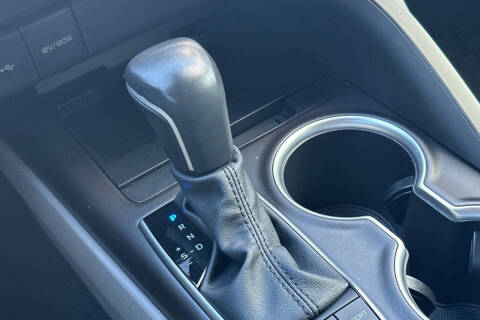 2024 Toyota Camry Hybrid XLE