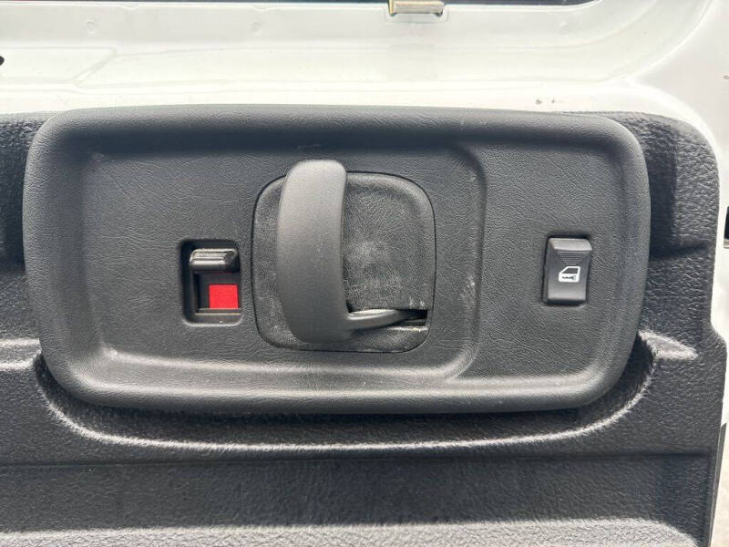 2023 Chevrolet Express 2500