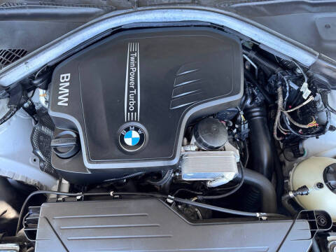 2014 BMW 3 Series 320i