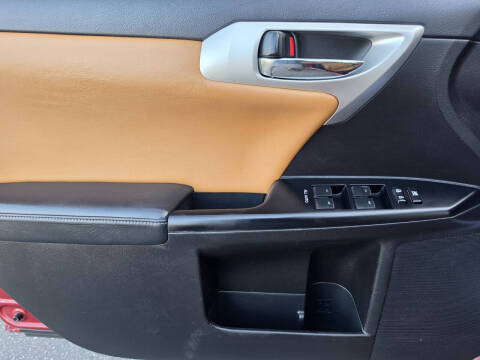 2013 Lexus CT 200h
