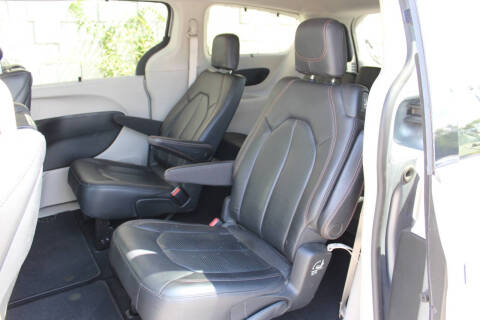 2018 Chrysler Pacifica Touring L Plus