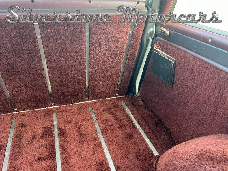 1989 Jeep Grand Wagoneer