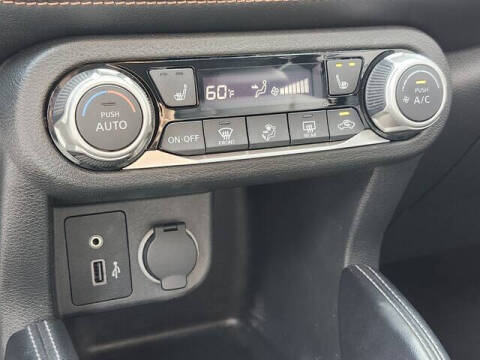 2019 Nissan Kicks SR