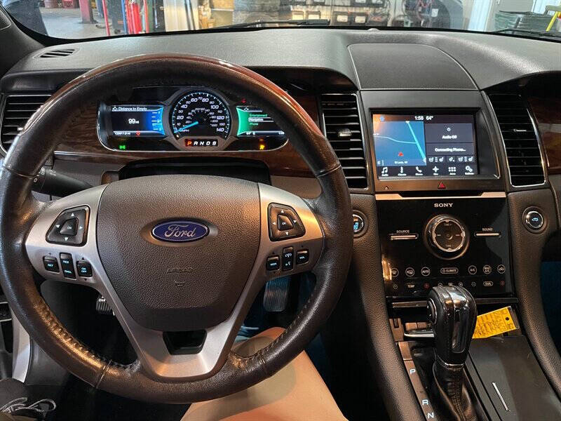 2017 Ford Taurus Limited