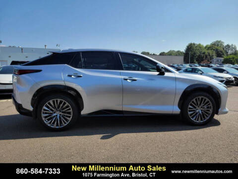 2023 Lexus RZ 450e Luxury