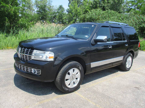 2014 Lincoln Navigator Base Photo