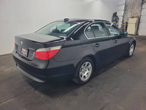 2004 BMW 5 Series 525i