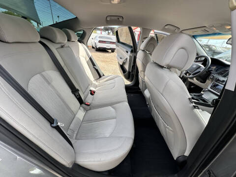 2017 Hyundai Sonata Hybrid SE