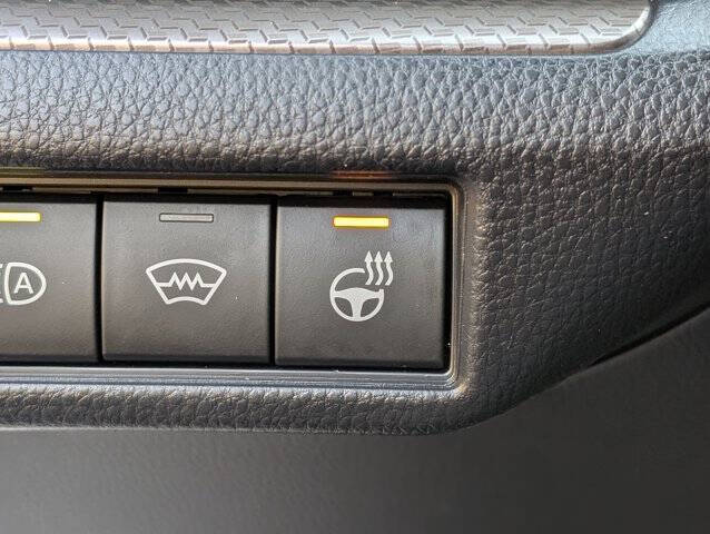 2024 Toyota Prius XLE