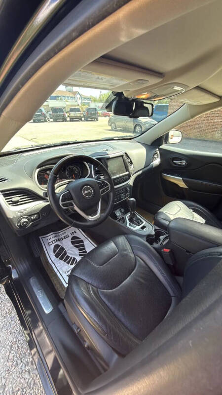 2017 Jeep Cherokee Overland