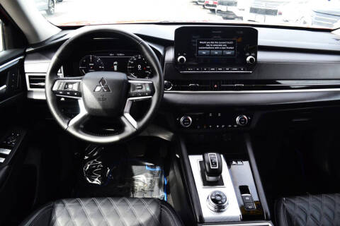 2024 Mitsubishi Outlander PHEV SEL