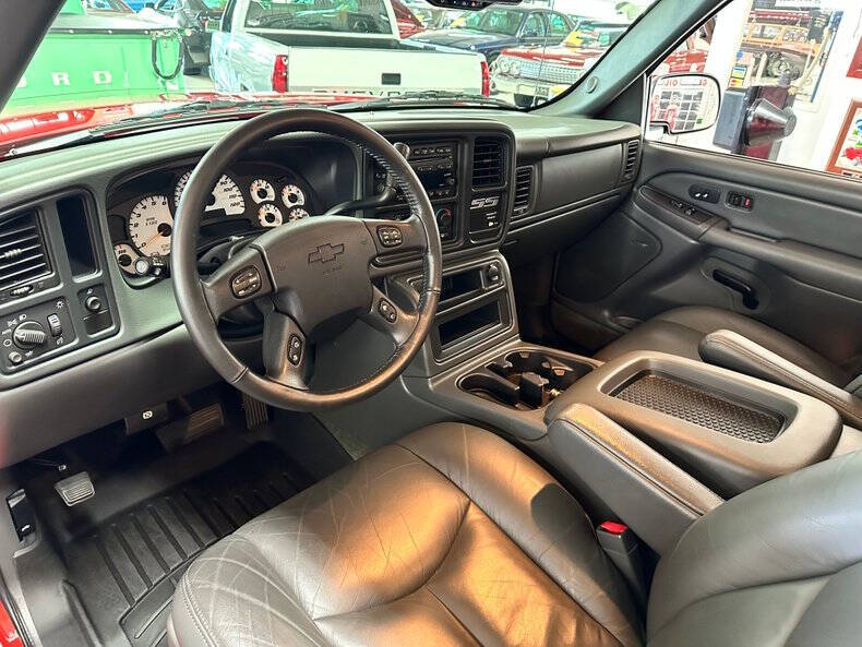 2004 Chevrolet Silverado 1500 SS