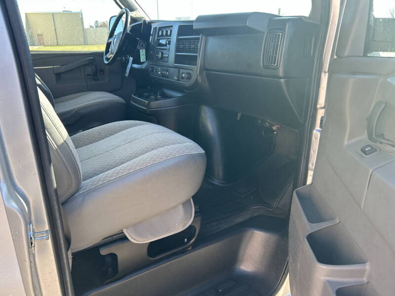 2016 Chevrolet Express LS 2500