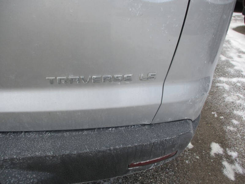 2011 Chevrolet Traverse LS