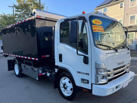 2024 Isuzu NPR-HD